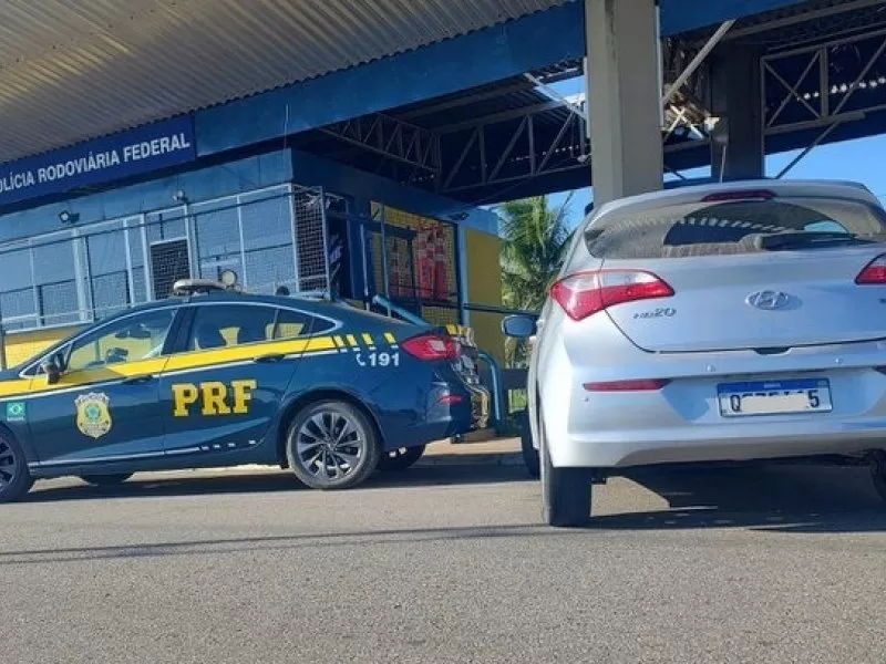 Carro Roubado é Recuperado pela PRF na BR-101 em Santo Antônio de Jesus