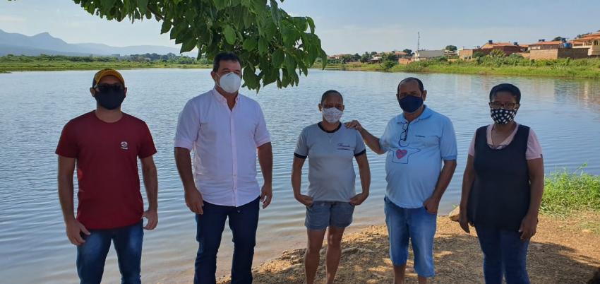 Parceria entre Prefeitura e Bahia Pesca garante doação de 50 mil alevinos para Livramento