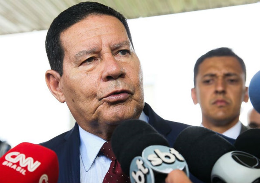 ‘Ação do ministro Alexandre de Moraes contra empresários é lamentável’, diz Mourão