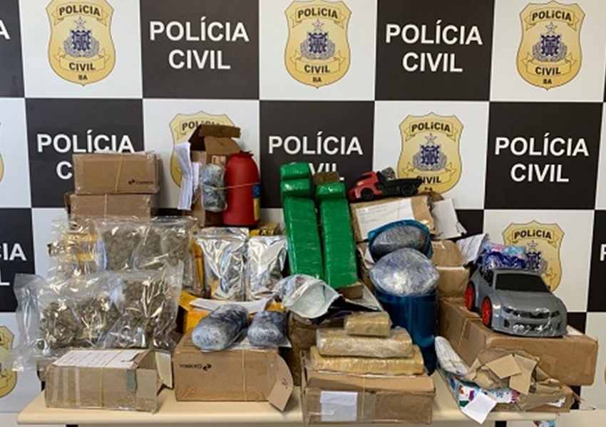 Polícia apreende 27 encomendas com drogas enviadas através dos Correios