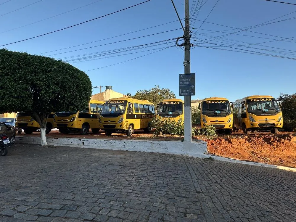 Livramento investe R$ 4,2 milhões na compra de novos ônibus escolares