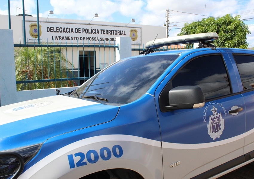 Livramento: Dois homens em motocicleta assaltam Bar na comunidade de Lourenço
