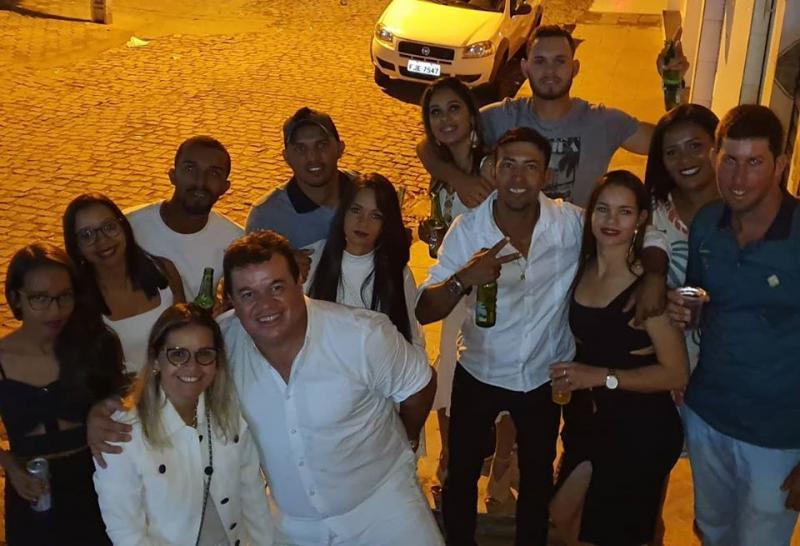 Deputado Marquinho Viana festeja a virada do ano em Barra da Estiva
