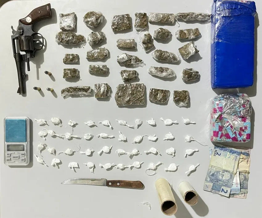 Homem é preso com drogas e revólver no bairro Benito Gama, em Livramento de Nossa Senhora