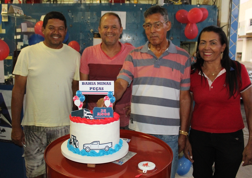 Loja Bahia Minas Peças comemorou 35 anos nesta quarta feira em grande estilo