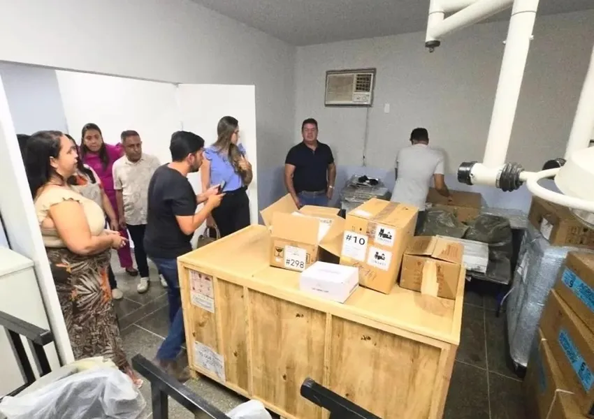 Marquinho Viana visita Abaíra e entrega equipamentos de saúde para Hospital Municipal e USF