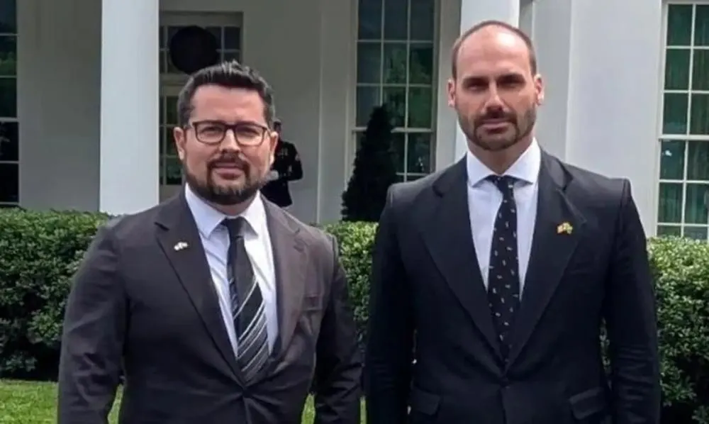 PGR denuncia Eduardo Bolsonaro e Paulo Figueiredo por coação no curso do processo