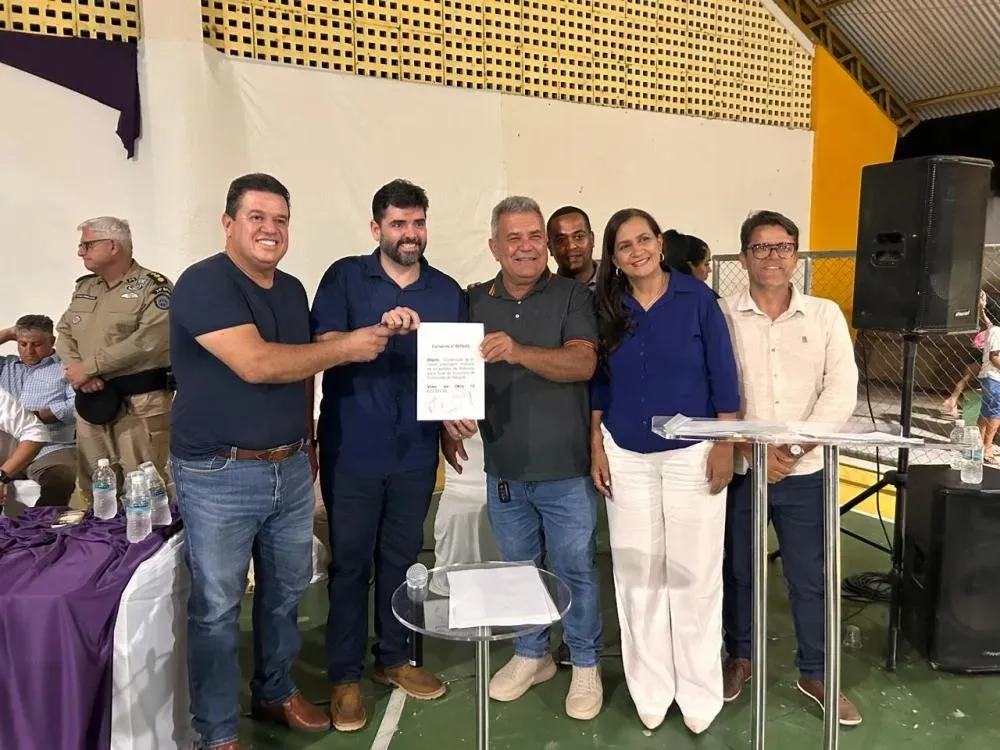 Governo da Bahia entrega obras e equipamentos em Contendas do Sincorá e Tanhaçu