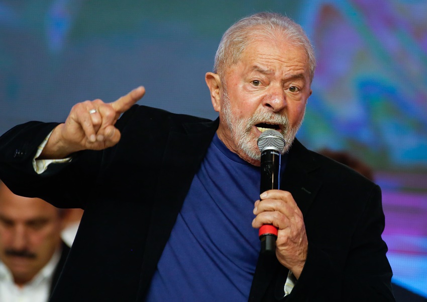 Aliados de Lula avaliam palanque duplo no Rio, afirma colunista