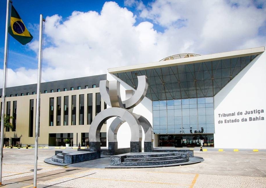 PF interceptou telefones de 18 suspeitos de esquema de venda de sentenças na Bahia 