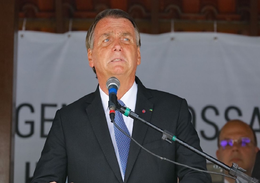'Sabemos o viés de esquerda da maioria dos ministros', diz Bolsonaro sobre a composição do STF