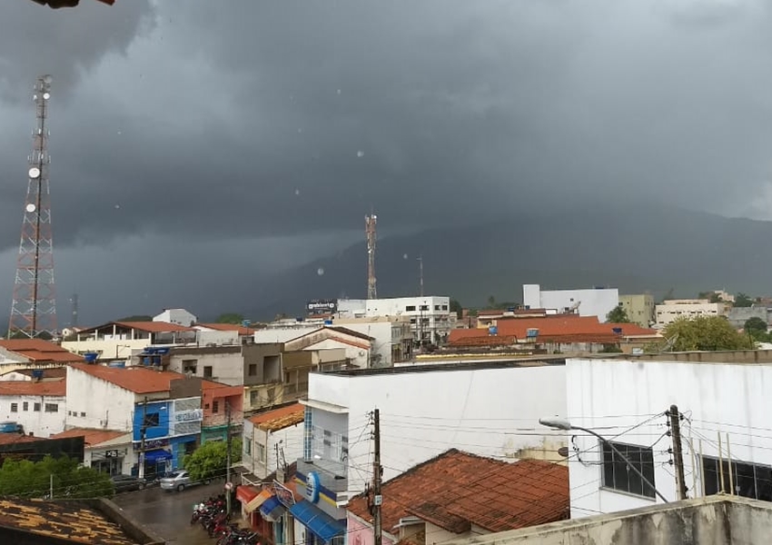 Inema emite alerta máximo de chuvas para Livramento e mais 146 cidades nesta quinta