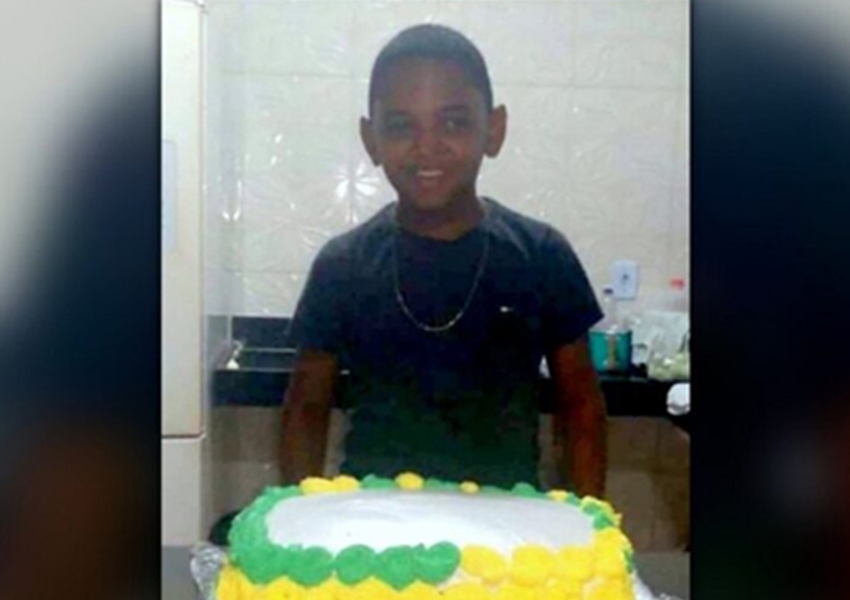 Menino de 10 anos morre após ser atingido por tiro enquanto manuseava arma do pai