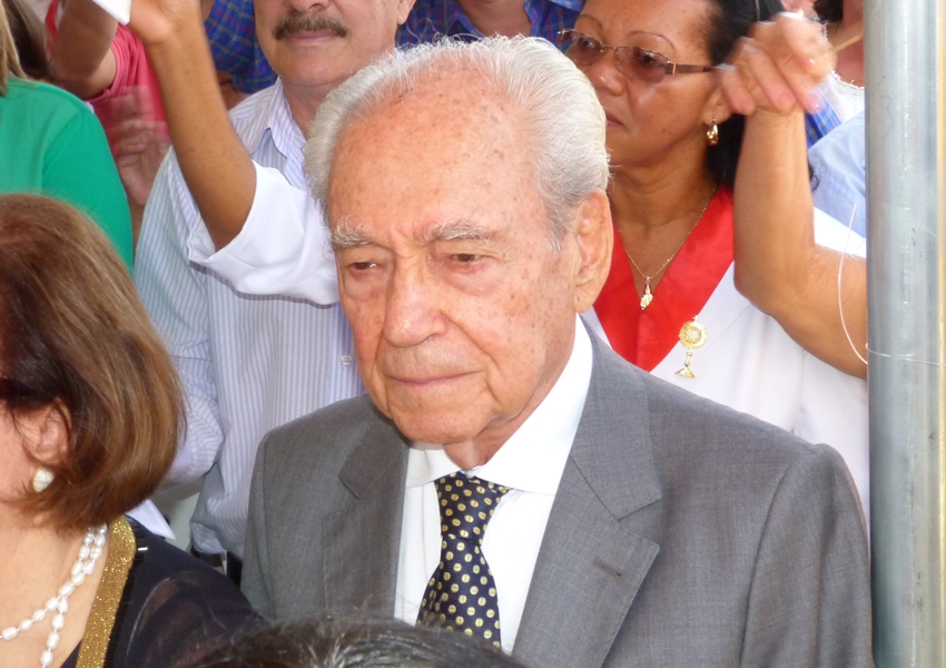 Câmara homenageia Waldir Pires, um ano após a morte do político