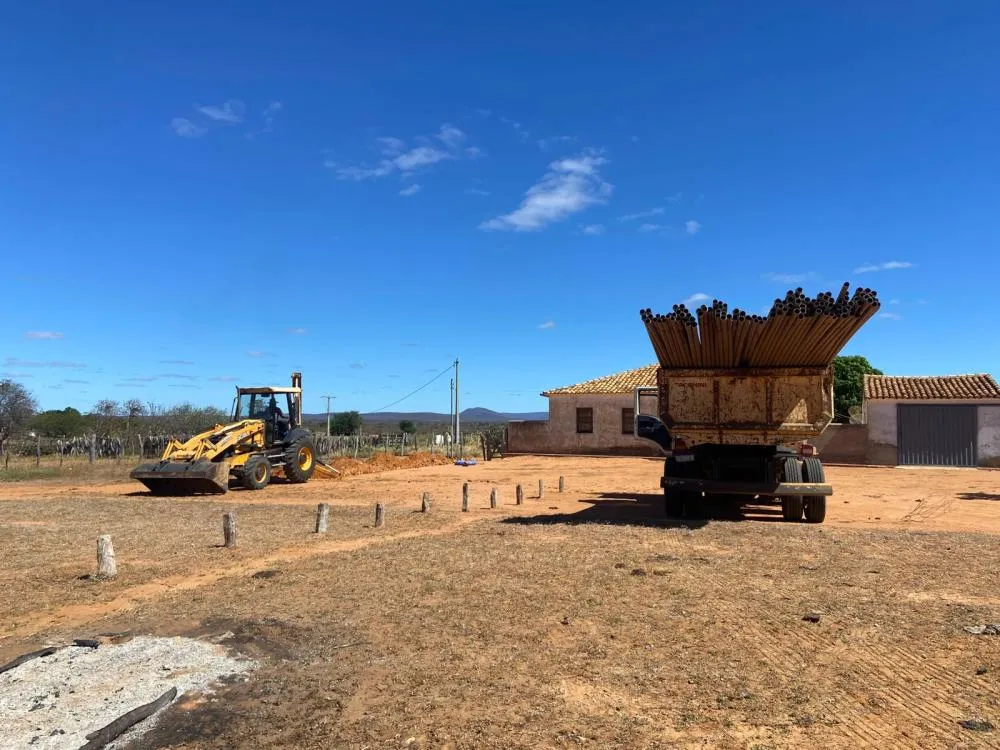 Comunidades rurais de Livramento recebem obras para levar água tratada pela primeira vez