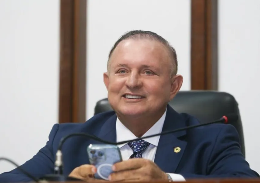 Gilmar Mendes mantém afastamento de Adolfo Menezes da presidência da AL-BA
