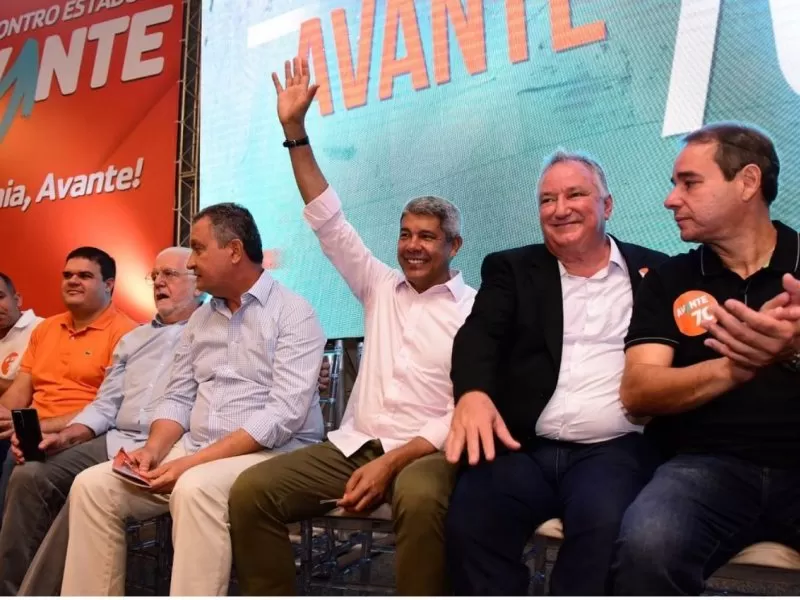Evento do Avante reúne lideranças políticas do país em Salvador