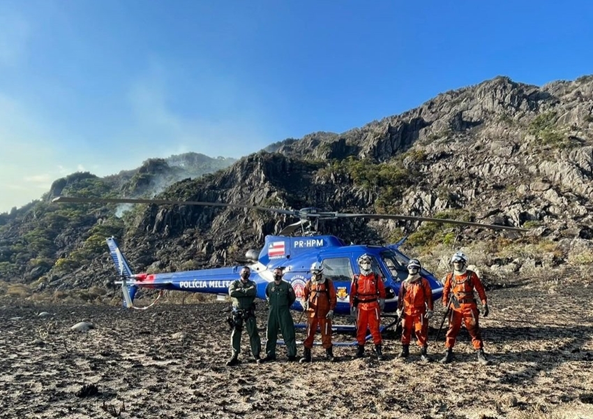 Temporada de incêndios: 198 bombeiros e 13 aeronaves atuam no combate a 15 focos ativos na Bahia