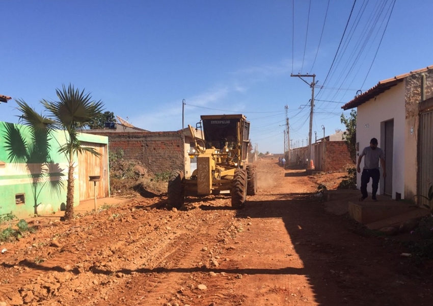 Livramento: Rua Sebastião da Silva Rêgo recebe pavimentação
