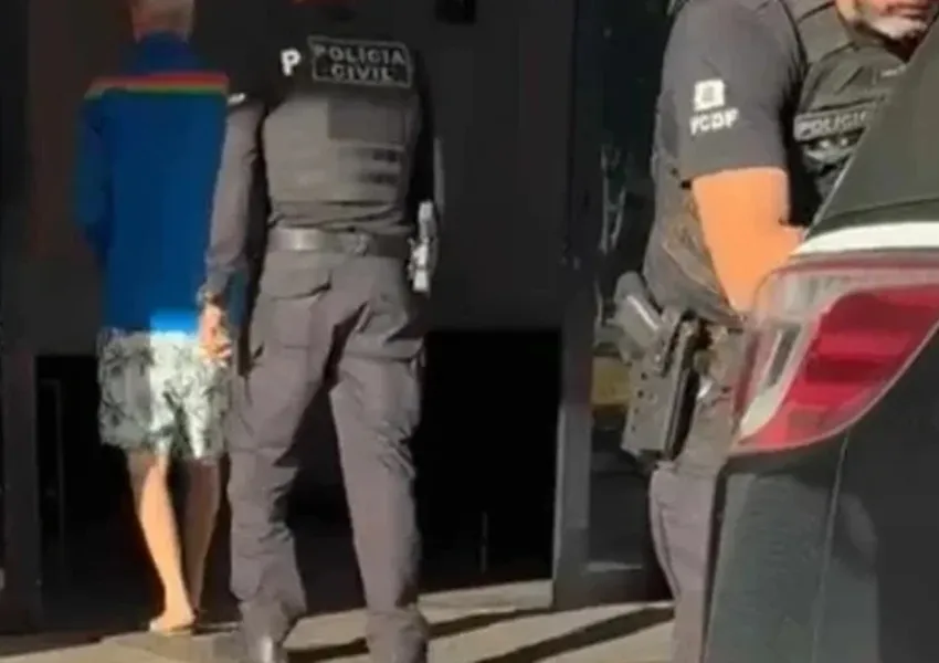Tio de Michelle Bolsonaro é preso com material de pornografia infantil
