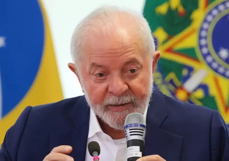 Governo Lula prevê salário mínimo de R$ 1.502 para 2025, segundo interlocutores