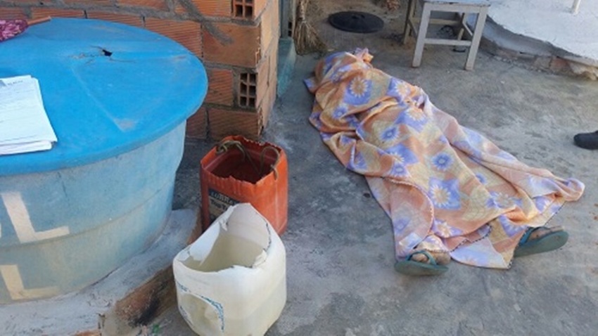 Homem embriagado morre afogado em balde de água no Entroncamento de Jaguaquara