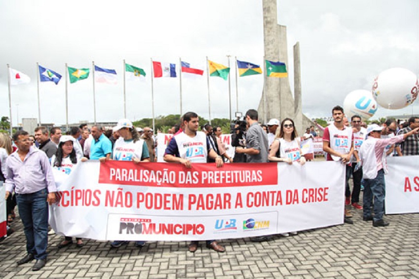 Prefeitos de 256 municípios baianos confirmam presença em mobilização em Brasília