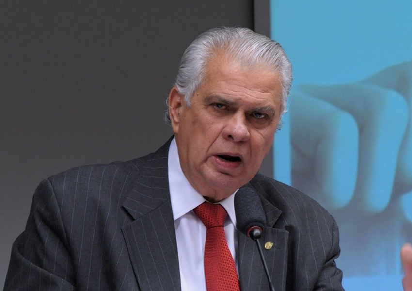 José Carlos Araújo diz que negocia com dois deputados para ampliar bancada do PR