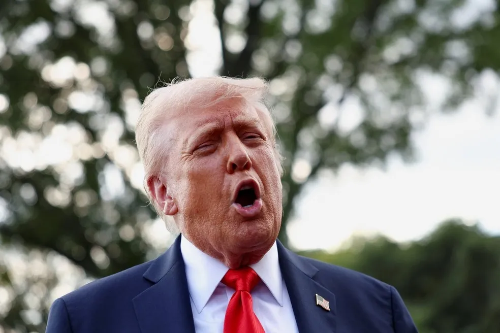 Trump defende Bolsonaro e compara caso brasileiro a processos contra ele