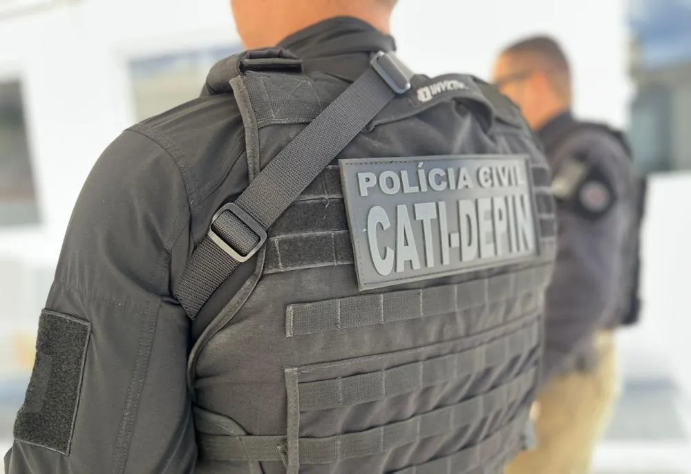Líder de grupo que aplicava golpes com falsos processos seletivos na Paraíba é preso na Bahia