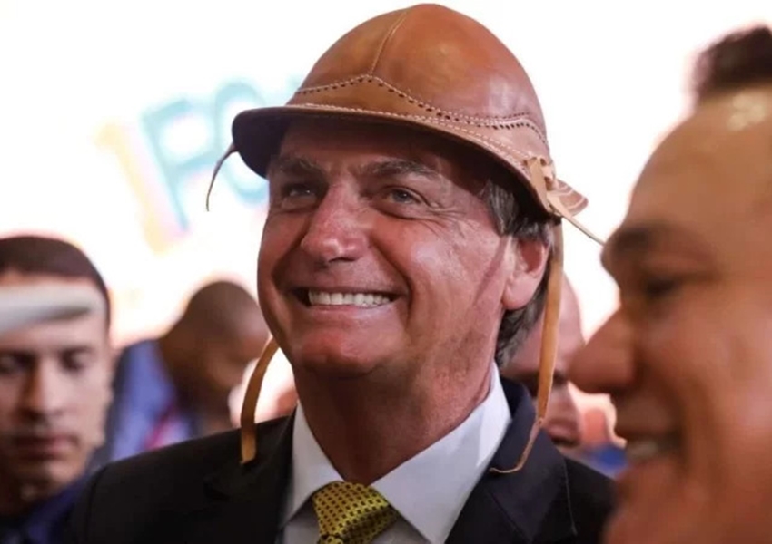   Com foco na corrida eleitoral, Bolsonaro participa de festas juninas na região Nordeste