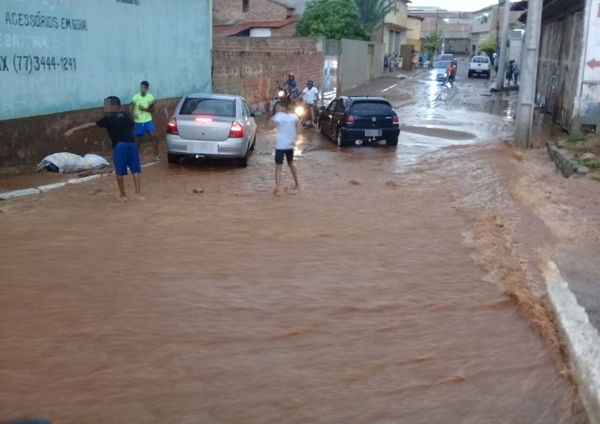 Chuvas provoca estragos em Ruas e Bairros de Livramento