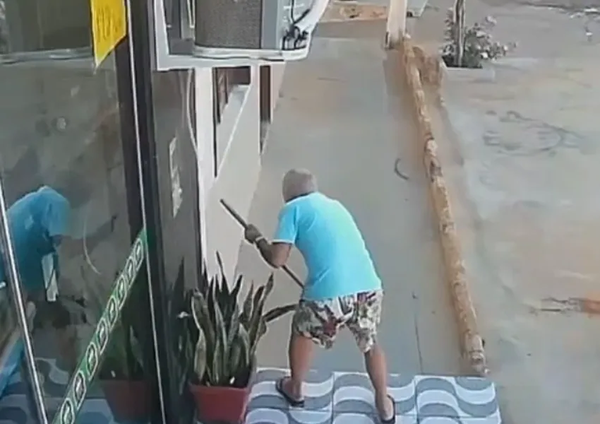 Professor é flagrado por câmeras danificando encanamento de hortifrúti em Marcolino Moura