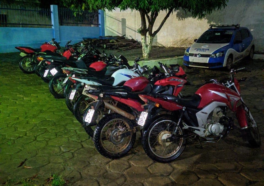 Livramento: Diversas motocicletas foram apreendidas durante Tradicional Missa dos Motoqueiros de Canabrava