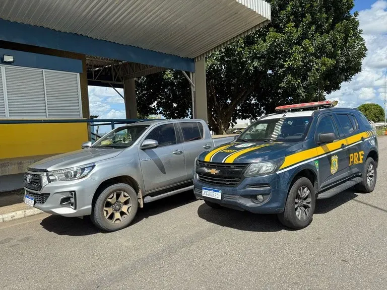 PRF apreende caminhonete adulterada na BR-101 em Santo Antônio de Jesus