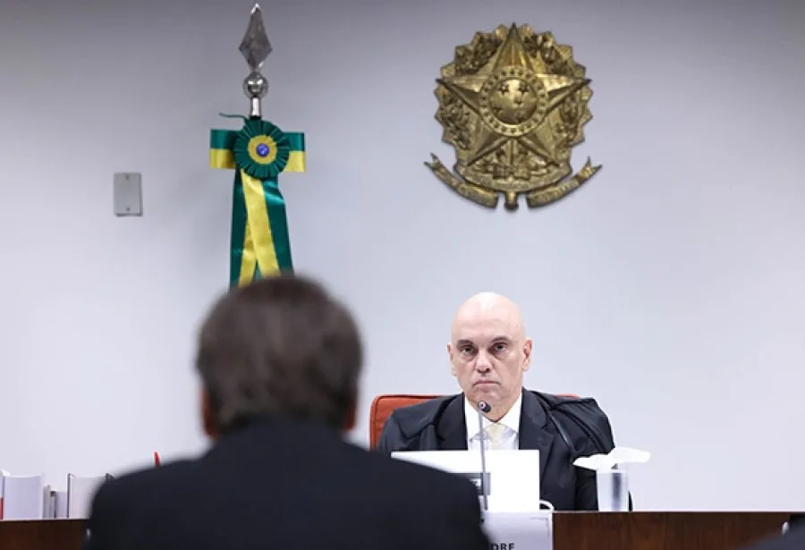 Moraes autoriza visitas de filhos e netos a Bolsonaro em prisão domiciliar