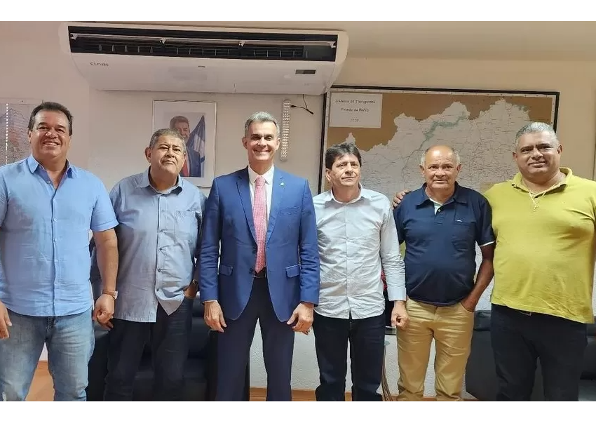 Deputado Marquinho Viana recebe em Salvador o ex-prefeito de Aracatu Sérgio Maia e lideranças políticas