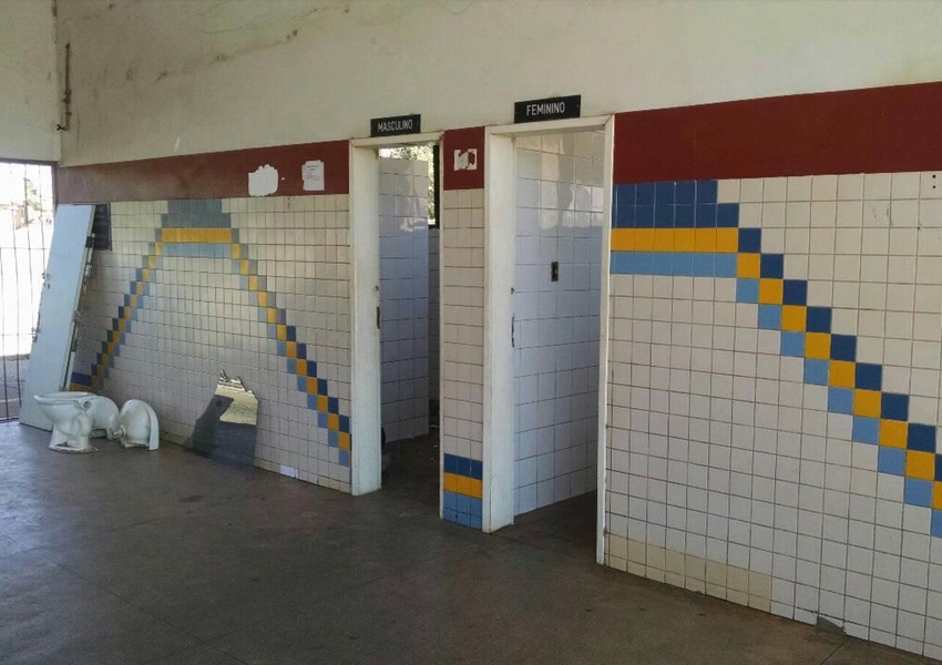 Livramento: Prefeitura realiza reforma de banheiros do Terminal Rodoviário