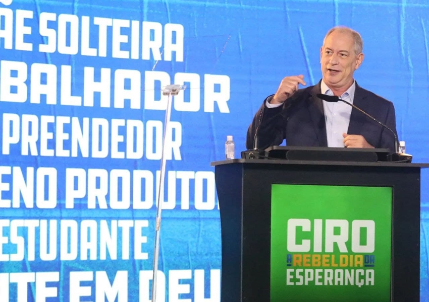 Ciro Gomes anuncia pré-candidatura à Presidência pelo PDT