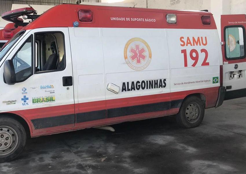 Alagoinhas: Homem é preso por roubar ambulância do Samu na frente de hospital