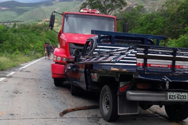 Dois acidentes são registrados em poucas horas no mesmo local da BA-148 na Serra Das Almas