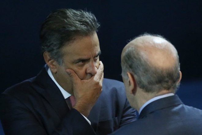Aécio Neves é denunciado no STF por corrupção passiva e obstrução de Justiça