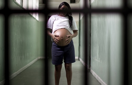 STF julgará ação que pode liberar todas mulheres grávidas das cadeias do país